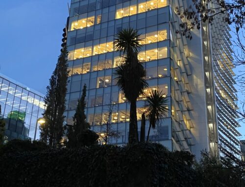 NTT DATA – Illuminated Plate Letters installation in Madrid